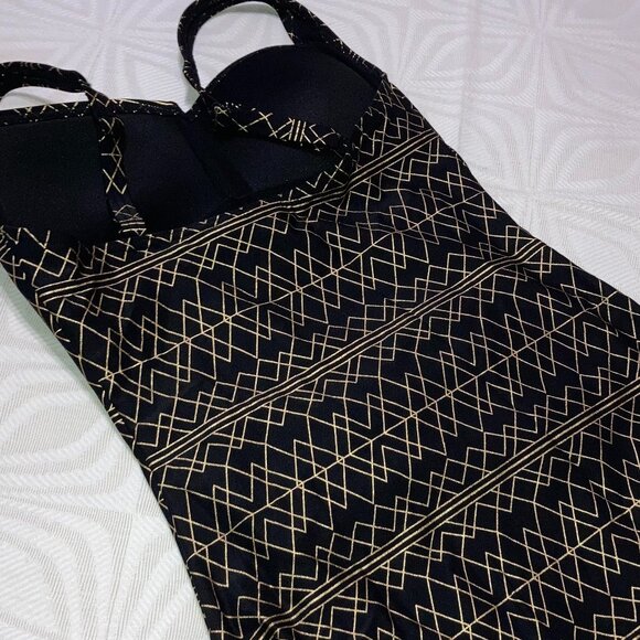 🔥HP🔥NWOT NIP TUCK 1 PIECE BOLD GOLD on BLACK GEOMETRIC DESIGN RUCHED SWIM WEAR - Picture 6 of 15
